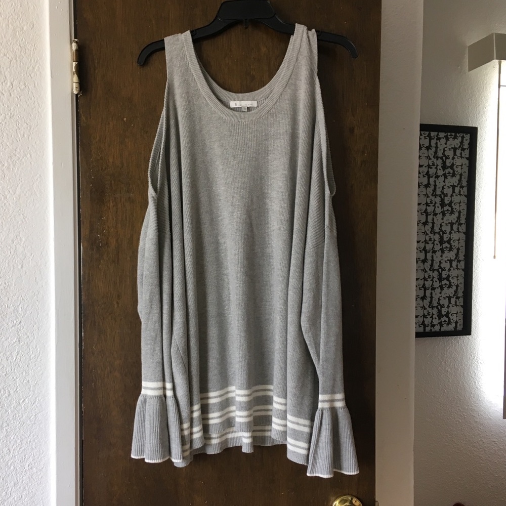 Cold Shoulder Sweater Grey and White 3X